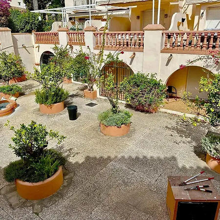 Belgravia Club, Marina Tatil Evi