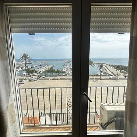 Belgravia Club, Marina * 埃斯特波纳